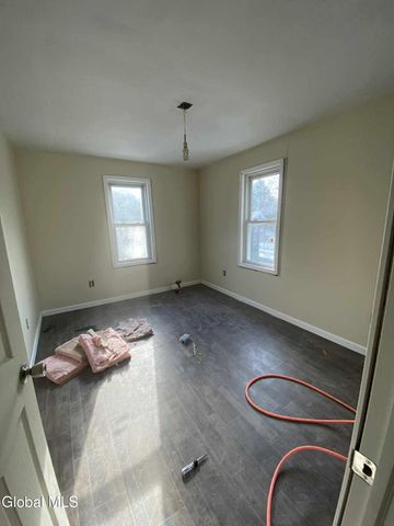 786 County Rt 24, Corinth, NY 12822