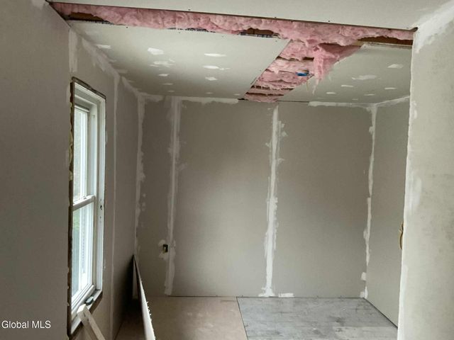 786 County Rt 24, Corinth, NY 12822