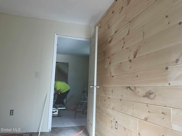 786 County Rt 24, Corinth, NY 12822