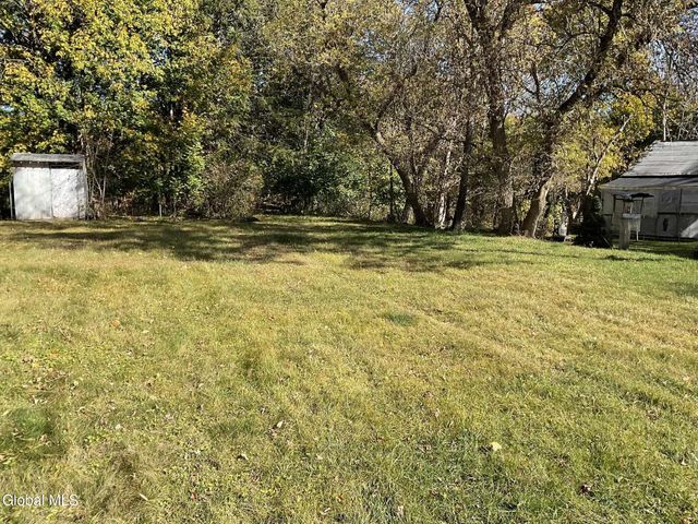 786 County Rt 24, Corinth, NY 12822