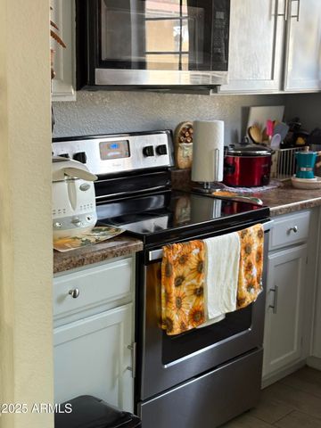 4813 W KRALL Street, Glendale, AZ 85301