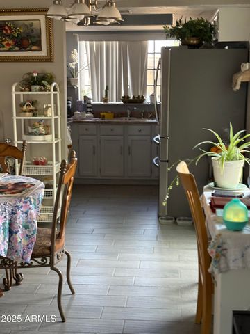 4813 W KRALL Street, Glendale, AZ 85301