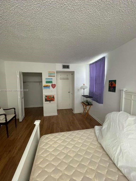 2860 Somerset Dr 405K, Lauderdale Lakes, FL 33311