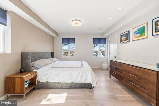 5507 MACARTHUR BLVD NW, Washington, DC 20016