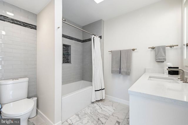 5507 MACARTHUR BLVD NW, Washington, DC 20016