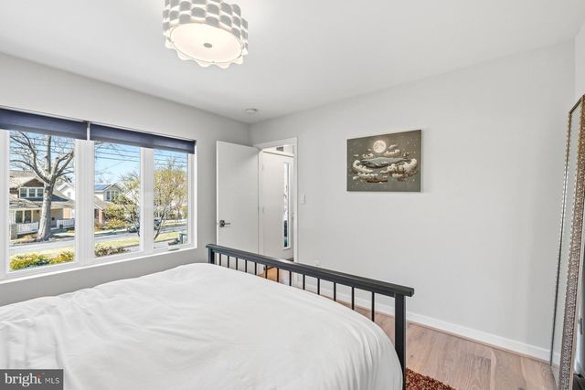 5507 MACARTHUR BLVD NW, Washington, DC 20016