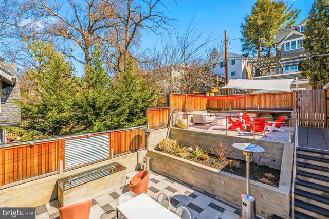 5507 MACARTHUR BLVD NW, Washington, DC 20016