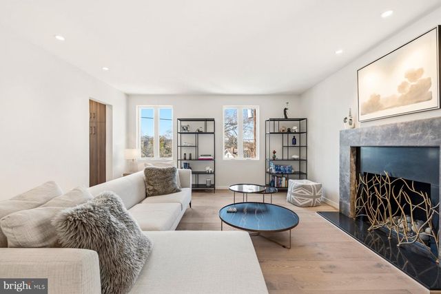 5507 MACARTHUR BLVD NW, Washington, DC 20016