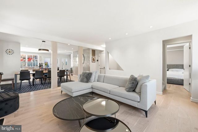 5507 MACARTHUR BLVD NW, Washington, DC 20016