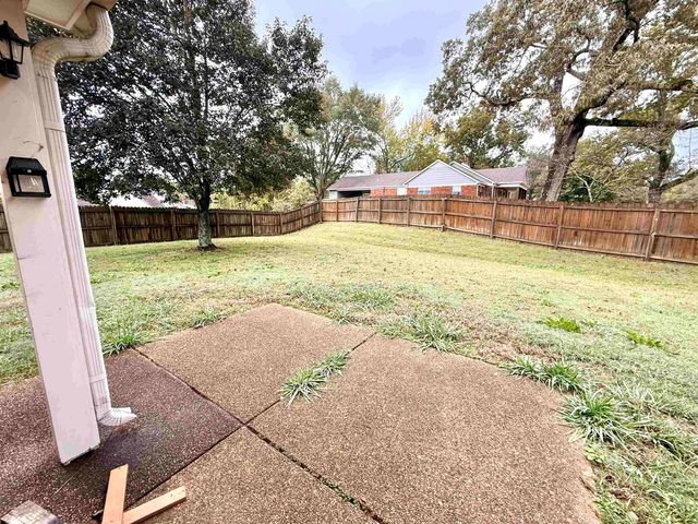 8833 MACON RD, Memphis, TN 38018