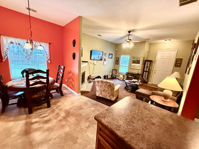 8833 MACON RD, Memphis, TN 38018