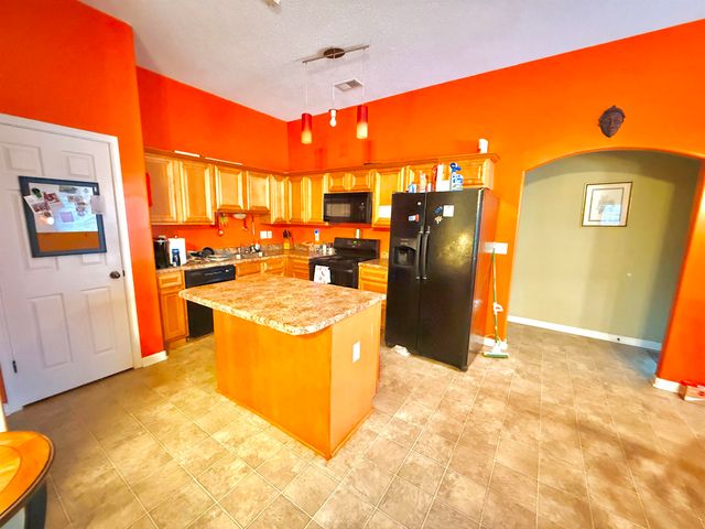 8833 MACON RD, Memphis, TN 38018