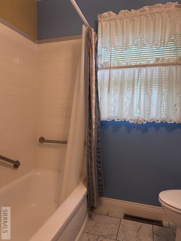 Image 7 of property listing at 782 Reed Avenue, Idaho Falls, ID 83402