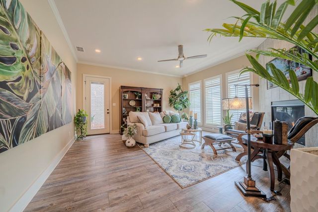 16 Palisades, Longview, TX 75605