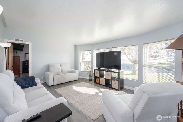 9116 Road P NW, Quincy, WA 98848