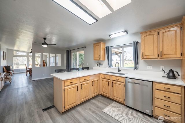 9116 Road P NW, Quincy, WA 98848