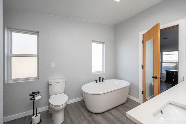 9116 Road P NW, Quincy, WA 98848