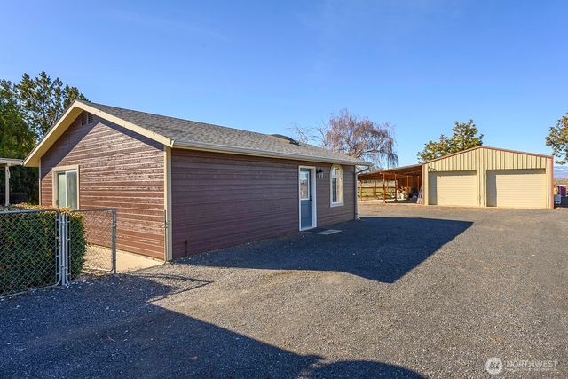 9116 Road P NW, Quincy, WA 98848