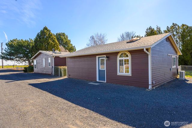 9116 Road P NW, Quincy, WA 98848