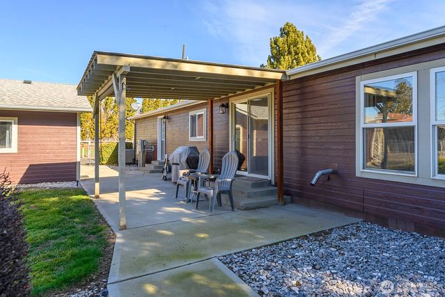 9116 Road P NW, Quincy, WA 98848