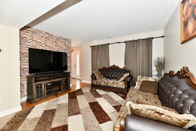 5654 Orchardgrass Lane, Indianapolis, IN 46254