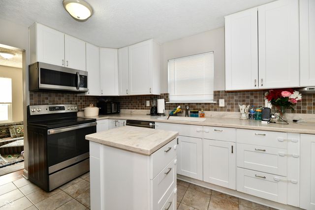 5654 Orchardgrass Lane, Indianapolis, IN 46254