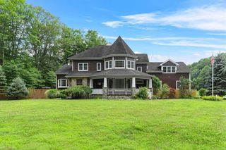 1081 E Mountain Road S, Cold Spring, NY 10516