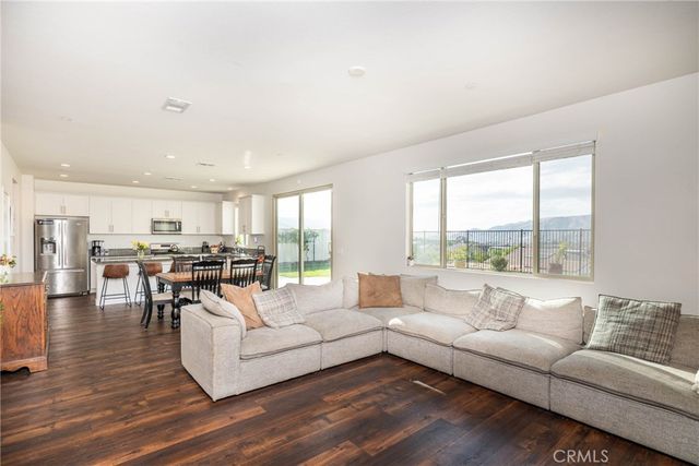 4204 Ladrillo, Lake Elsinore, CA 92530