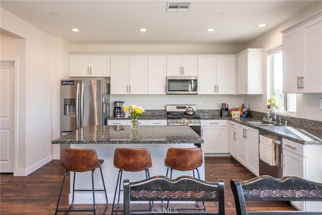 4204 Ladrillo, Lake Elsinore, CA 92530