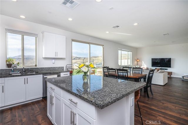 4204 Ladrillo, Lake Elsinore, CA 92530