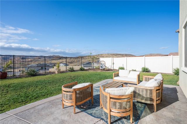 4204 Ladrillo, Lake Elsinore, CA 92530