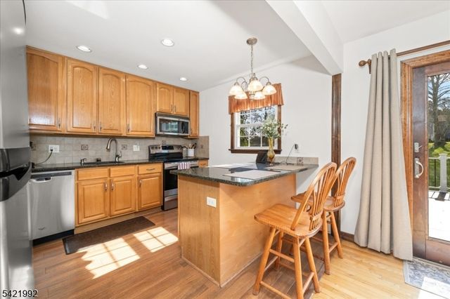 15 Carol Dr, Vernon Twp., NJ 07418