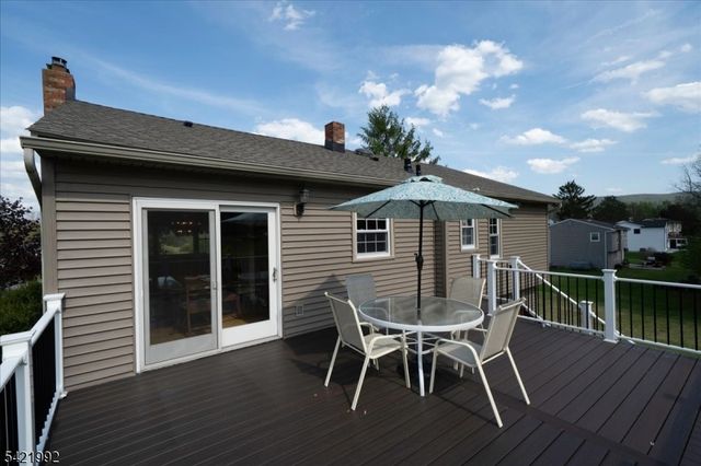 15 Carol Dr, Vernon Twp., NJ 07418