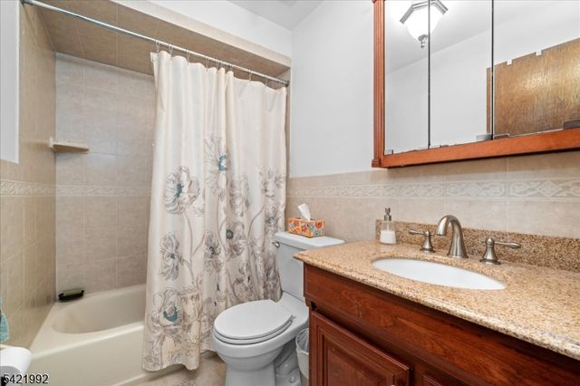 15 Carol Dr, Vernon Twp., NJ 07418