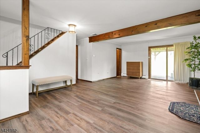 15 Carol Dr, Vernon Twp., NJ 07418