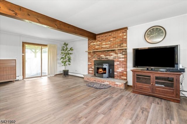 15 Carol Dr, Vernon Twp., NJ 07418