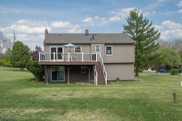 15 Carol Dr, Vernon Twp., NJ 07418