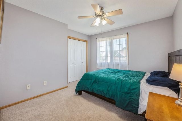 7322 Oakwood Drive, Urbandale, IA 50322