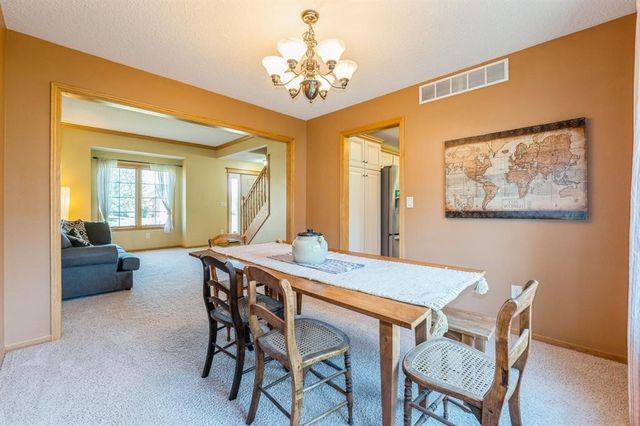 7322 Oakwood Drive, Urbandale, IA 50322