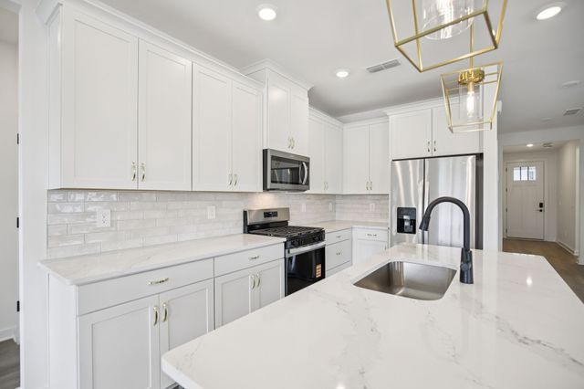 7612 Chapin Dr, Murfreesboro, TN 37129