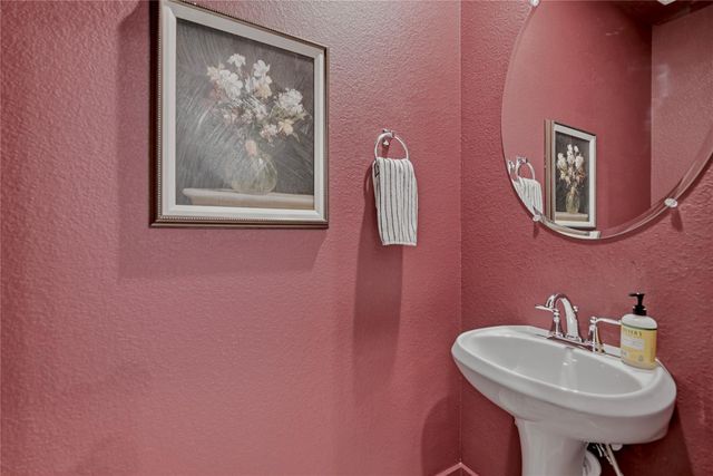 139 Ginger ST, Buda, TX 78610