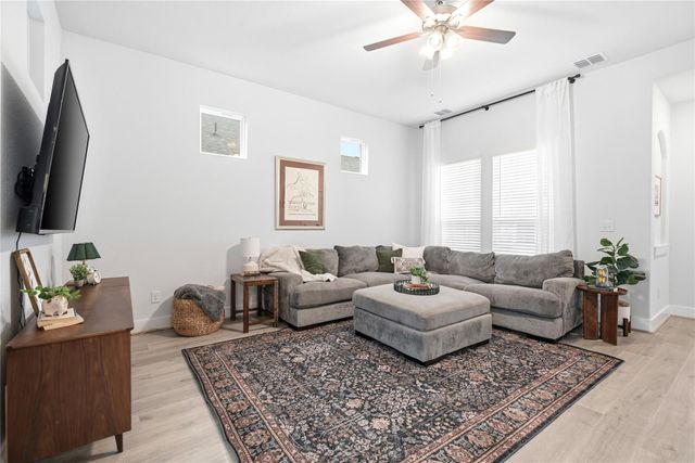 139 Ginger ST, Buda, TX 78610