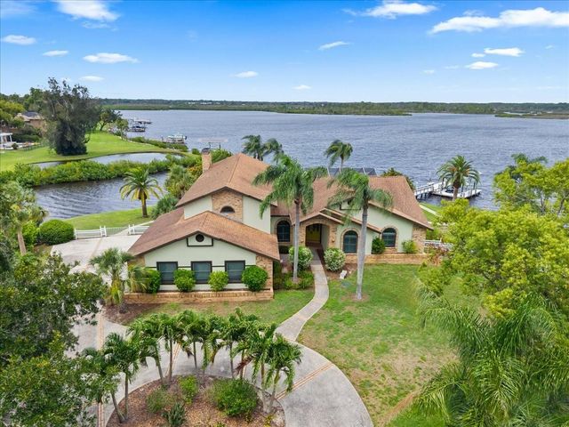 1589 MARY LANE, Tarpon Springs, FL 34689