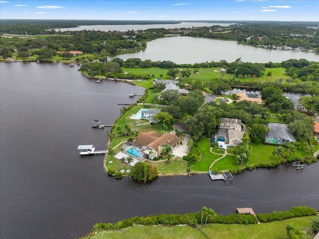 1589 MARY LANE, Tarpon Springs, FL 34689