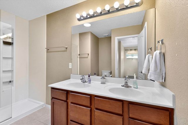 2416 PELIZZANO Drive SE, Rio Rancho, NM 87124