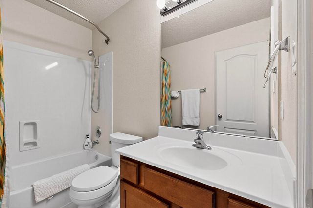 2416 PELIZZANO Drive SE, Rio Rancho, NM 87124