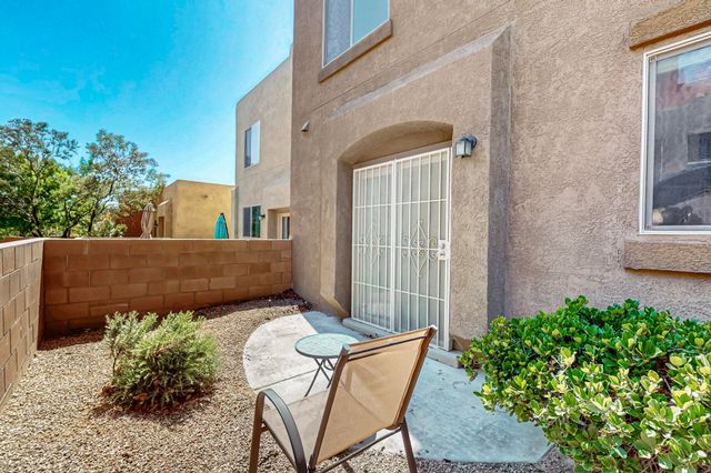 2416 PELIZZANO Drive SE, Rio Rancho, NM 87124