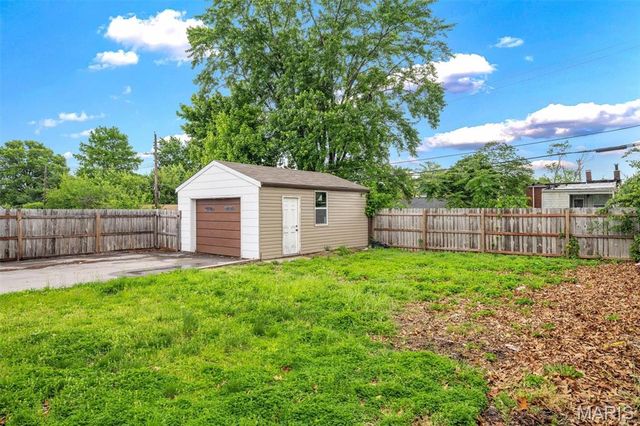 750 Lemay Ferry Road, St Louis, MO 63125