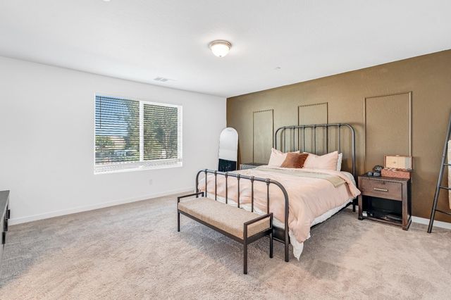 4210 N Reed Ave, Fresno, CA 93723