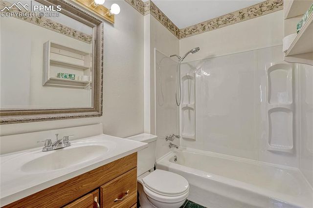 1564 Robidoux Circle, Colorado Springs, CO 80915